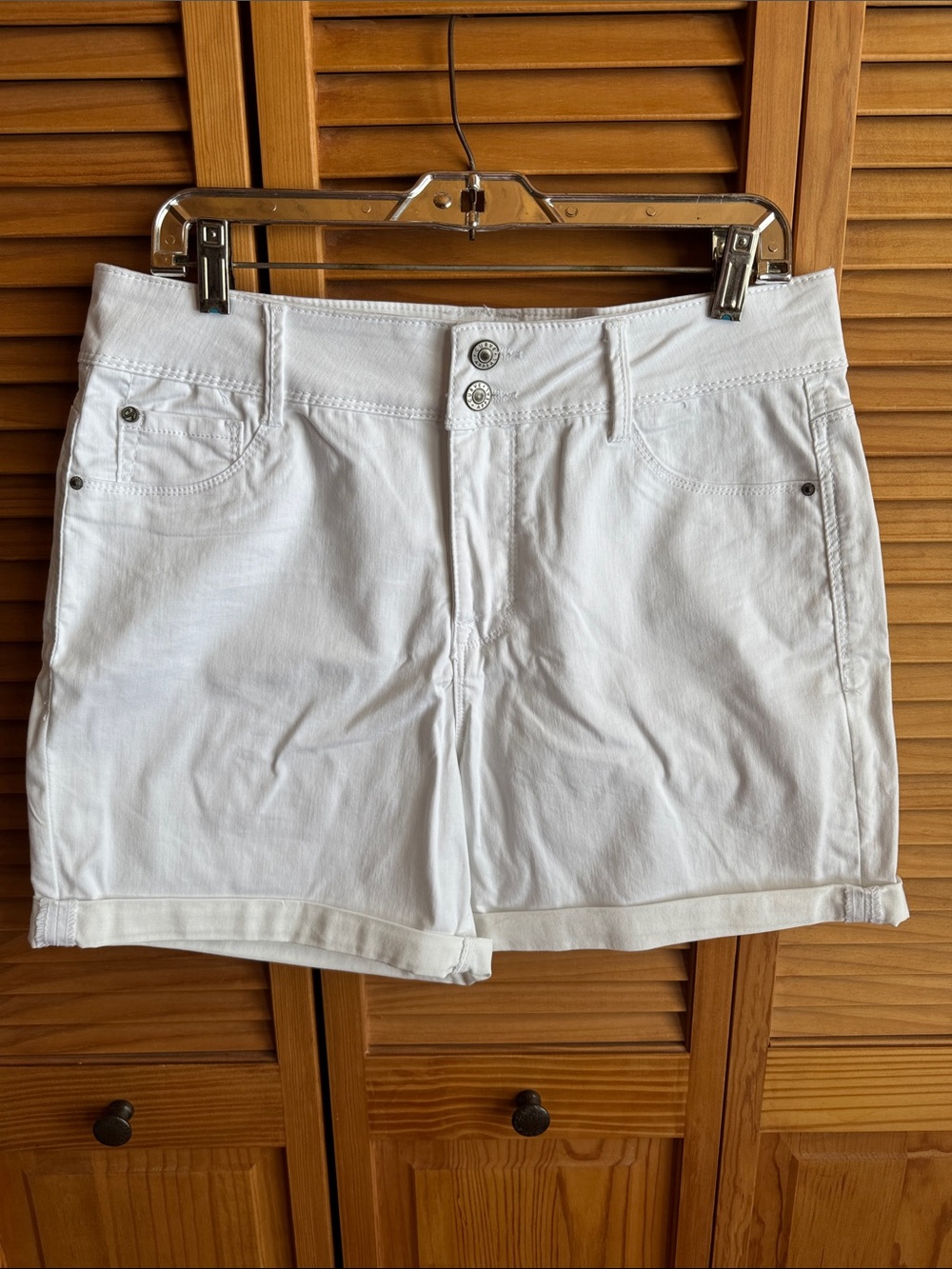 CURVE Appeal Women's White Casual Shorts XL